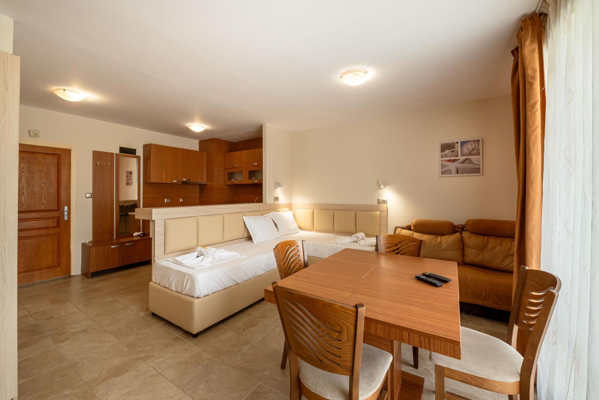 Perla Apartments Νεσέμπαρ Εξωτερικό φωτογραφία