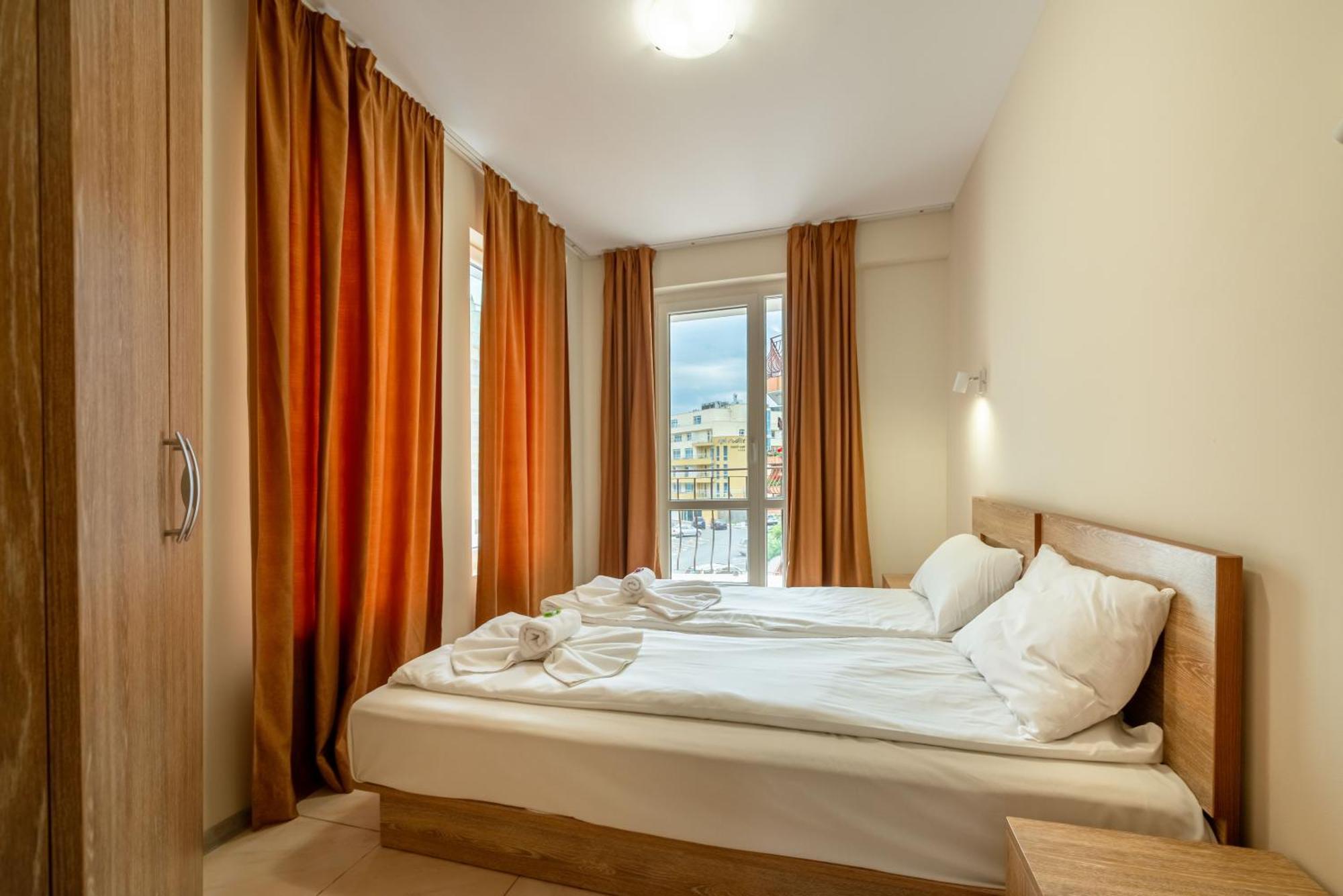 Perla Apartments Νεσέμπαρ Εξωτερικό φωτογραφία